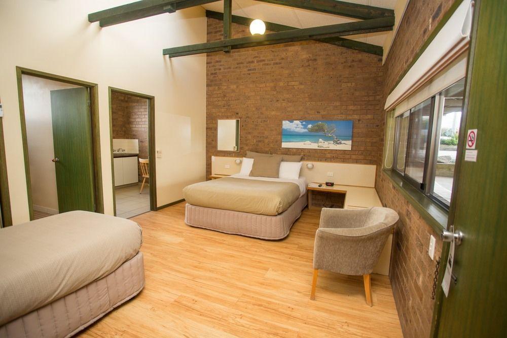 Beachfront 3*